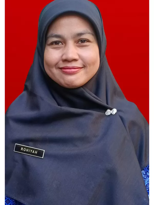 Rohiyah  ,S.Pd.SD